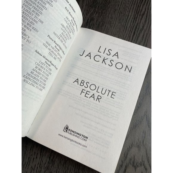 Absolute Fear by Lisa Jackson Paperback Book Crime Thriller Best-Selling Author - Picture 2 of 3